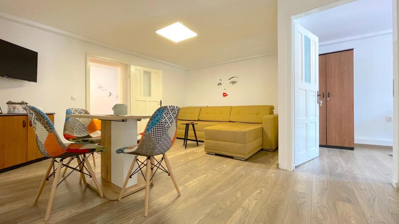 Well Prettyplaces Apartment 001 Μπρασόβ Εξωτερικό φωτογραφία